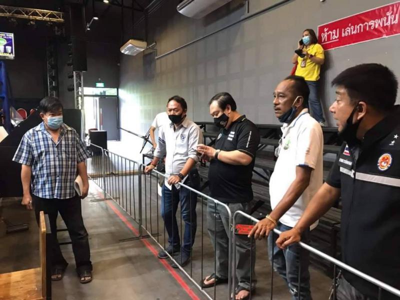 ผู้บริหารพีชทีวี ให้การต้อนรับ