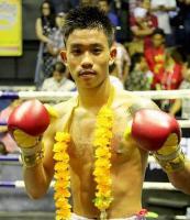 นาคา ท๊อดมวยไทย