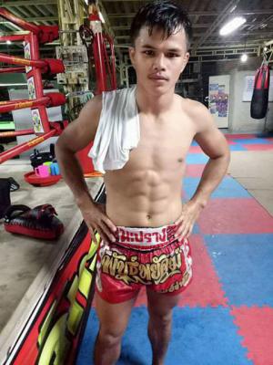 อินทรีย์ทอง ป.พีณภัทร
