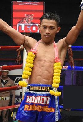 ทองเอก พี.เค.แสนชัยมวยไทยยิม