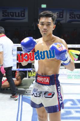 ธนญชัย สจ.วิชิตเมืองแปดริ้ว