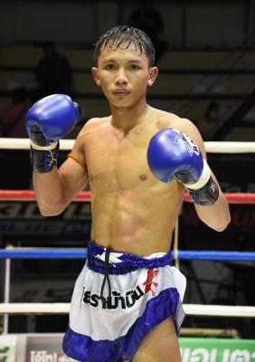 นาคี ศิริลักษณ์มวยไทย