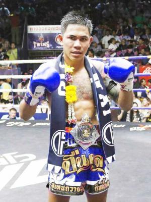 ปืนกล ต.สุรัตน์