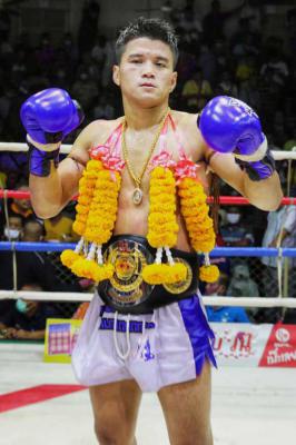 พงษ์ศิริ พี.เค.แสนชัยมวยไทยยิม