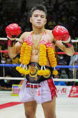 พงษ์ศิริ พี.เค.แสนชัยมวยไทยยิม