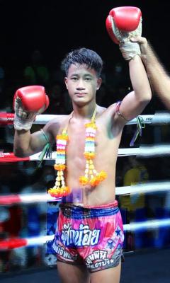 ธามม์ แอ๊ดสันป่าตอง