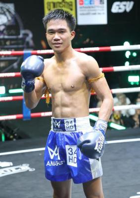 มังกรทอง เจดีย์มวยไทย