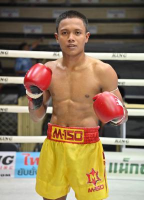 เนรมิตร ทุ่งสงมวยไทย
