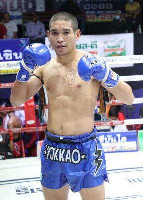 เพชรธงชัย เกียรตินครชล
