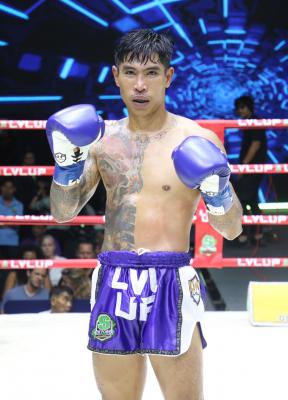 เผด็จศึก ส.บริสุทธิ์