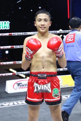 ตะวันฉาย อัปเปอร์คัตมวยไทย