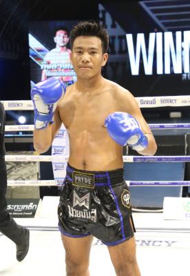 เพชรธนวัฒน์ หนุ่มธรณ์เทพ