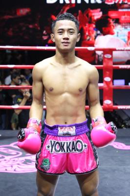 เพชรสามโคก เดชเพชรสีทอง