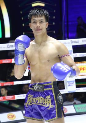 แสงอรุณ ศ.ศรีสวัสดิ์