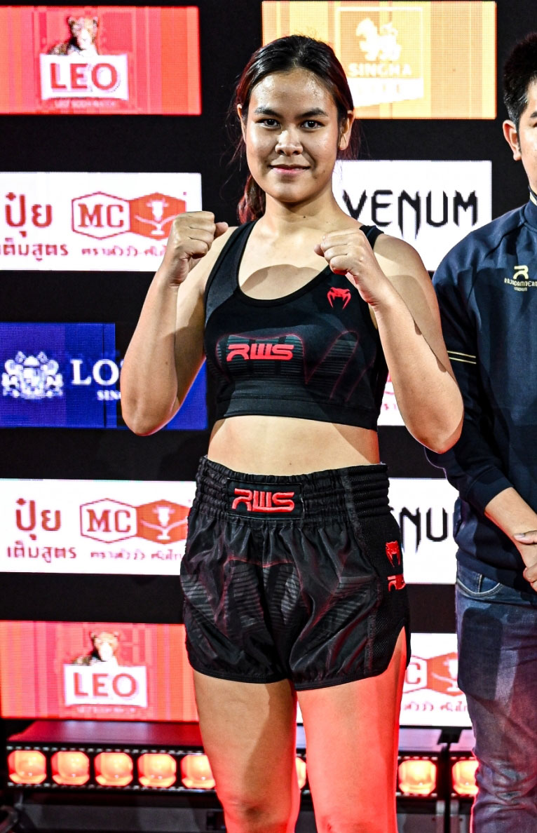 หงส์หยกเล็ก ก.ประเสริฐยิม