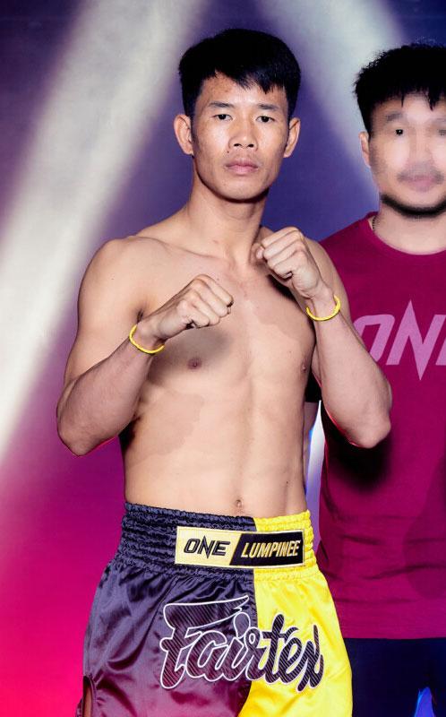 น้องโอ๋ ลาวล้านช้าง