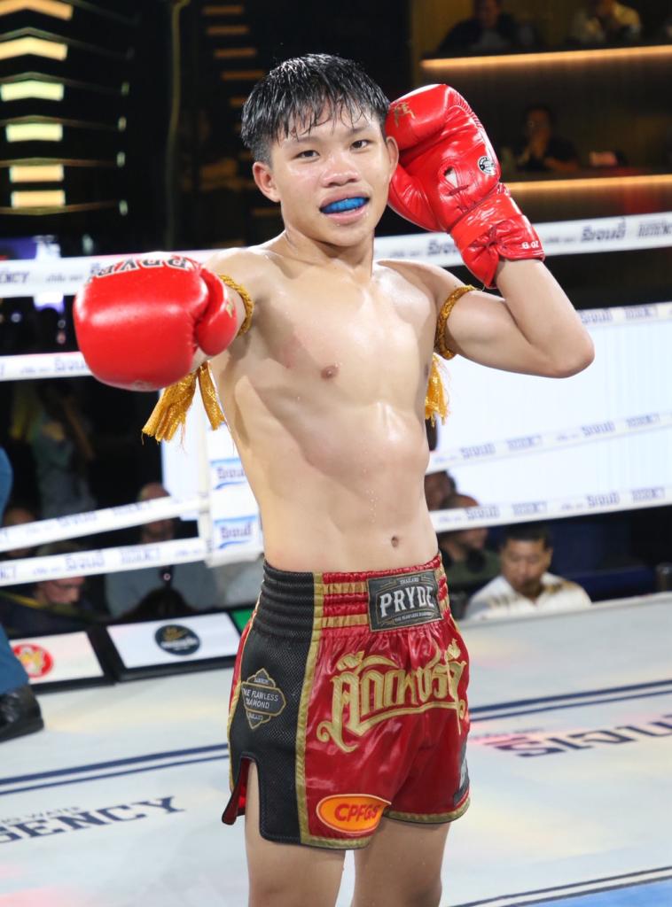 ใจแอนท์ เอ็นที.สมยศมวยไทย