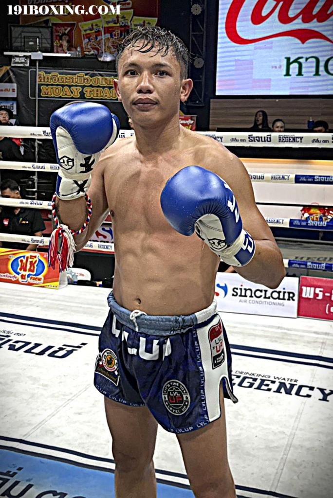นาคี ศิริลักษณ์มวยไทย