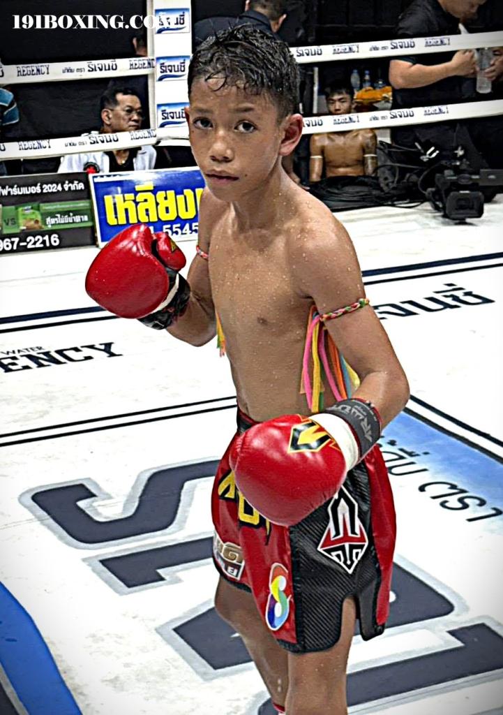 เพชรไดม่อน น้ำดื่มพรศิริ